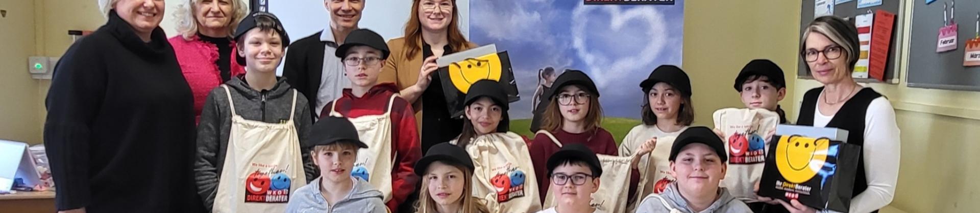 Scheckübergabe an die Volksschule Weissenbach/Triesting Scheckübergabe an die Volksschule Weissenbach/Triesting