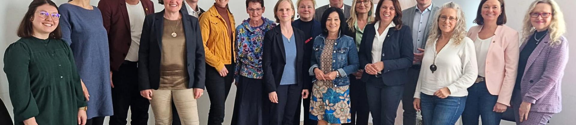 Kinderrechte Ausschuss zu Besuch bei der möwe St. Pölten kinderrechte-ausschuss-besuch-moewe-st-poelten