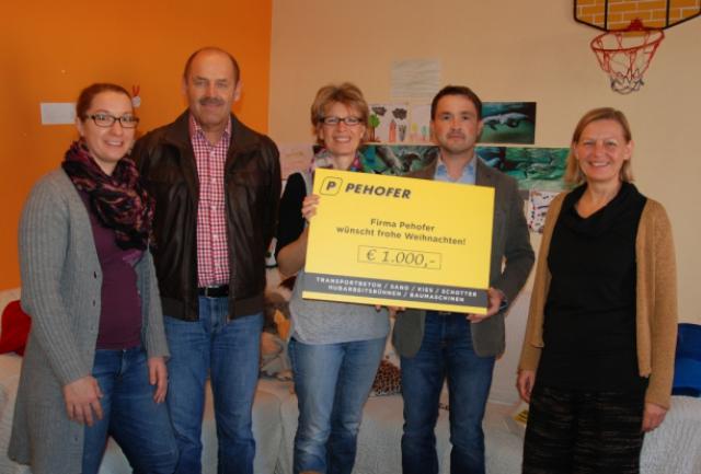 Scheckübergabe Firma Pehofer