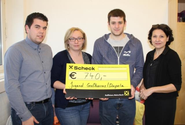 Scheckübergabe Jugendverein Grossharras