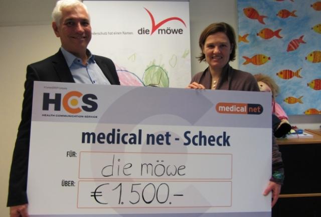 Scheckübergabe Weihnachtsspende HCS