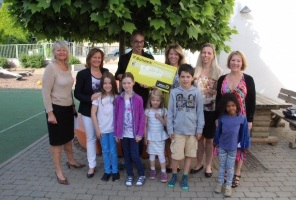 Scheckübergabe Lions Futura Volksschule Klosterneuburg