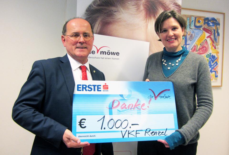 Scheckübergabe VKF Renzel
